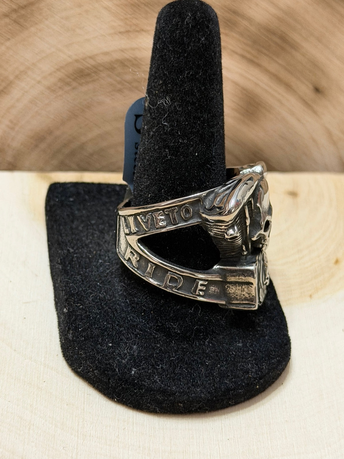 Skull V-Twin Engine Live to Ride Biker Ring