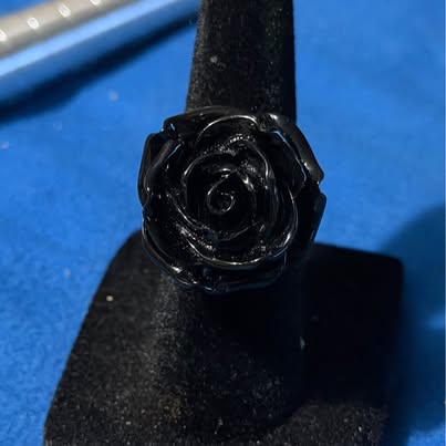 Black Rose Ring Size 6