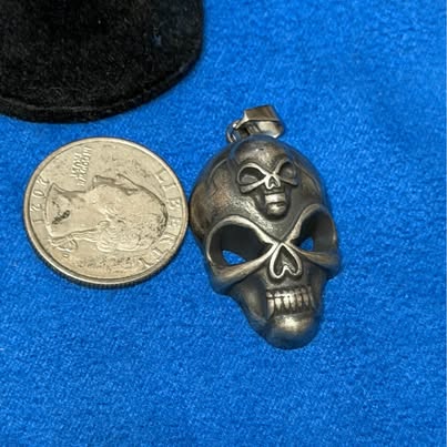 Double Skull Metal Pendant