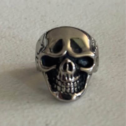 Skull Ring Size 7