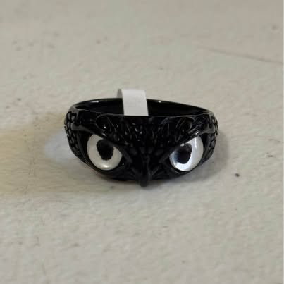 OBSIDIAN VIGIL RING