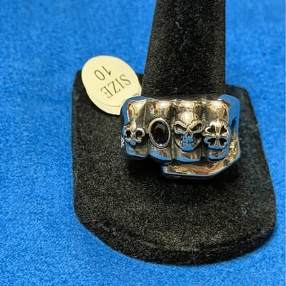 Fist Skull Ring Size 10