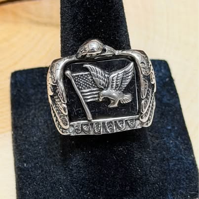 Eagle and American Flag Ring Size 7