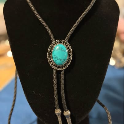 Turquoise Style Bolo Tie