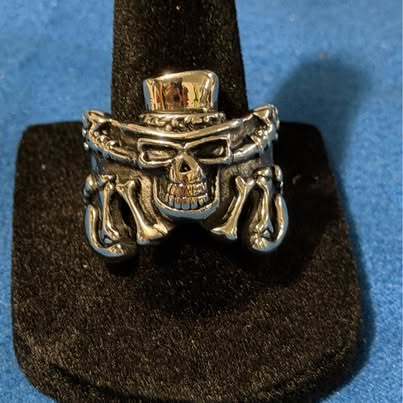 Skull with Top Hat Ring
