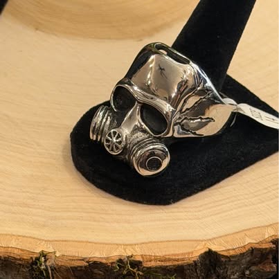 Cold War Gas Mask Skull Ring Size 14