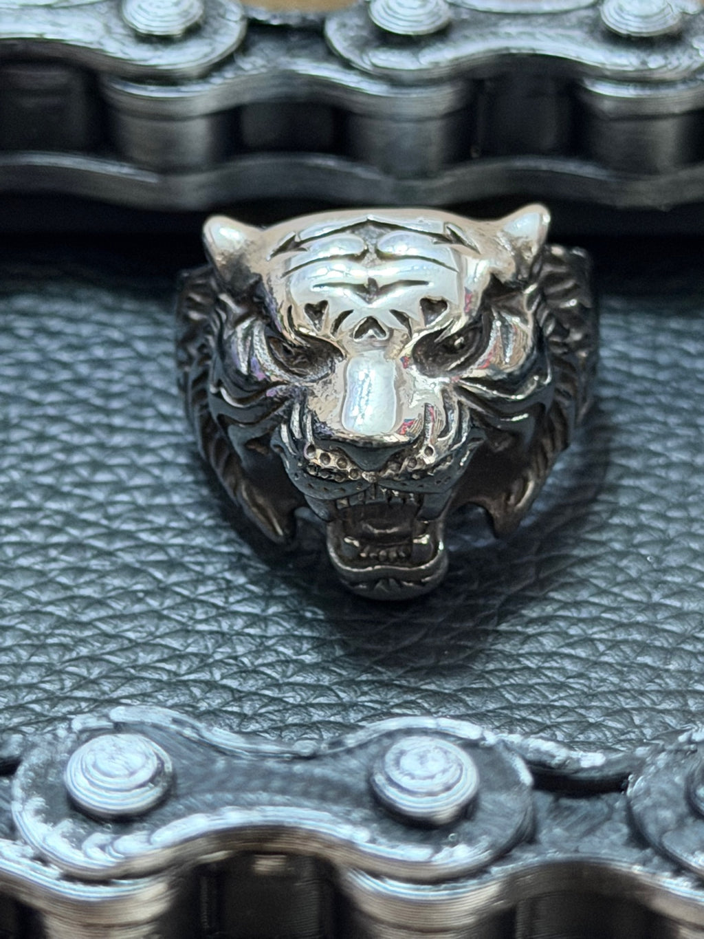 Tiger Head Ring Size 11