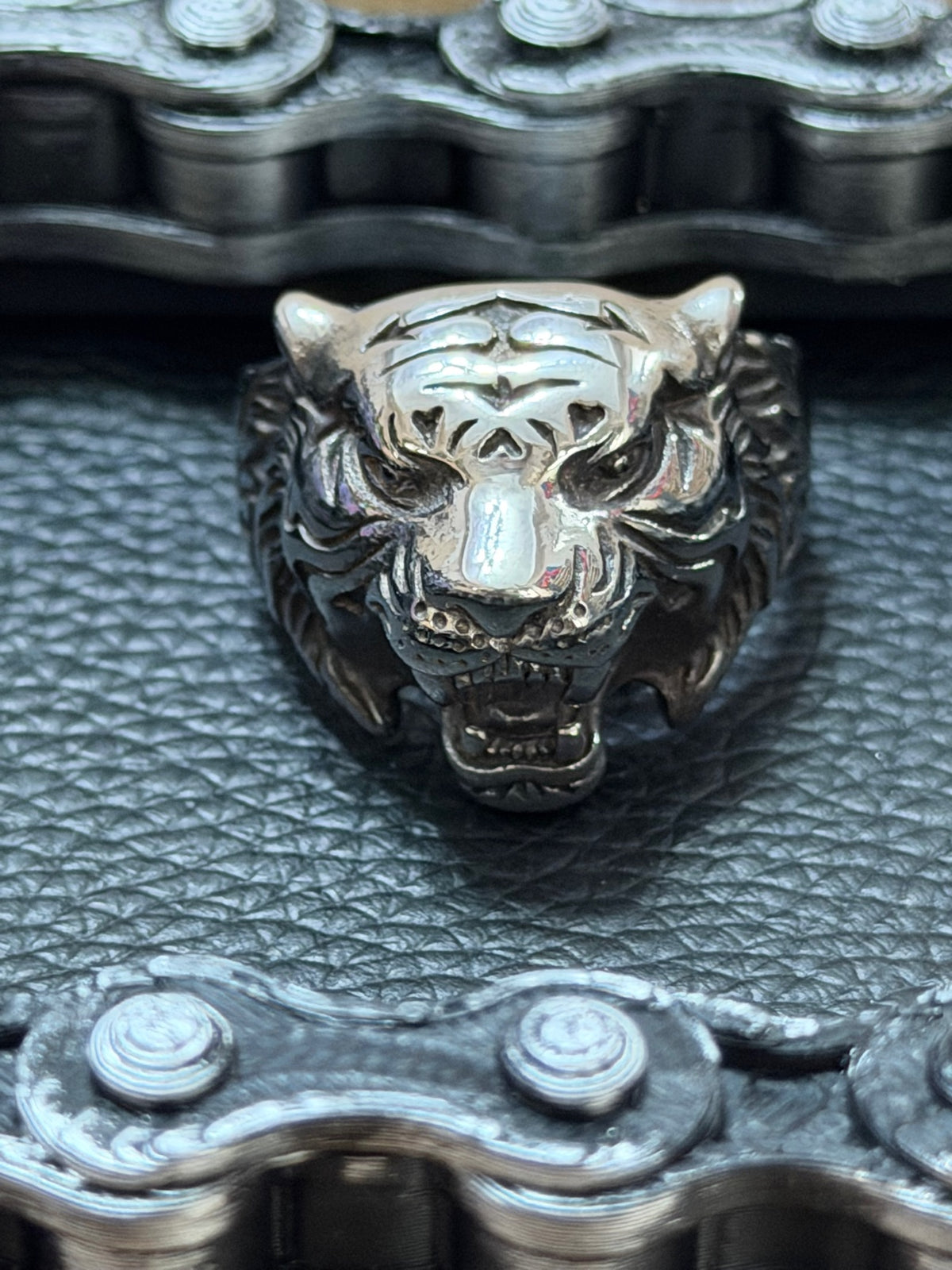 Tiger Head Ring Size 11