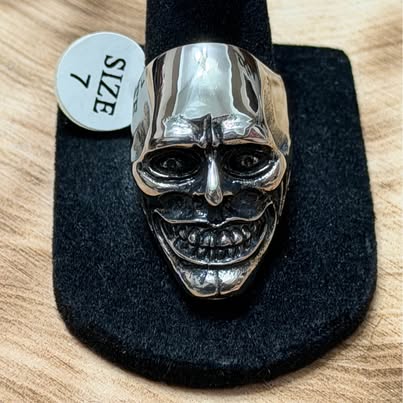Tribute ring Patient No. 9 Size 7