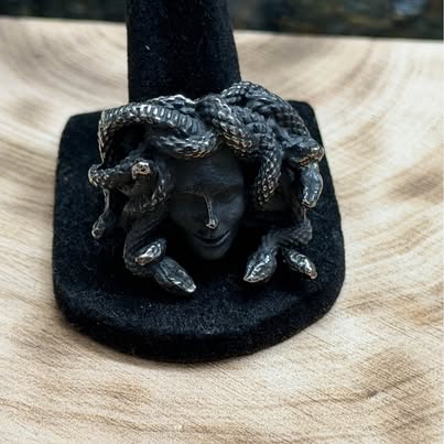 316L Surgical Grade Stainless Steel Medusa Head Ring size 11