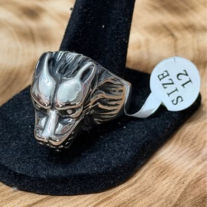 Wolf Head Ring Size 12