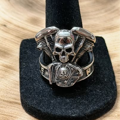 Skull V-Twin Engine Live to Ride Biker Ring Size 10