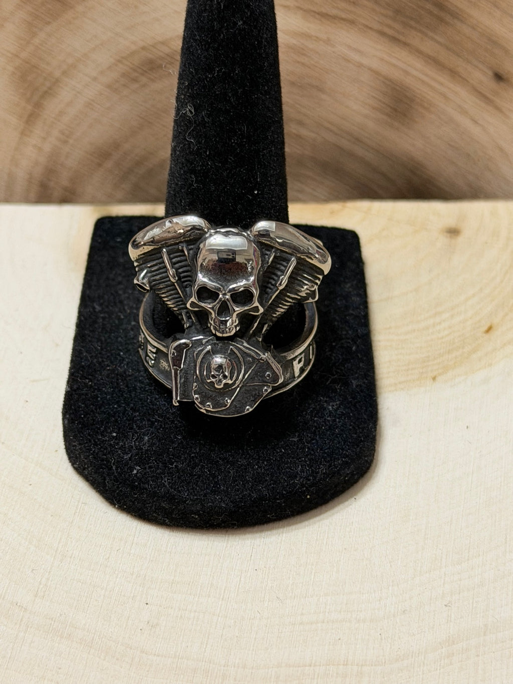 Skull V-Twin Engine Live to Ride Biker Ring