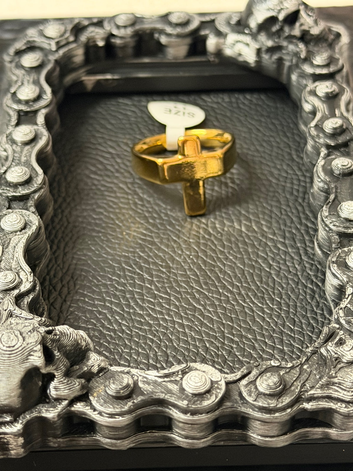 Gold Cross Ring Size 11