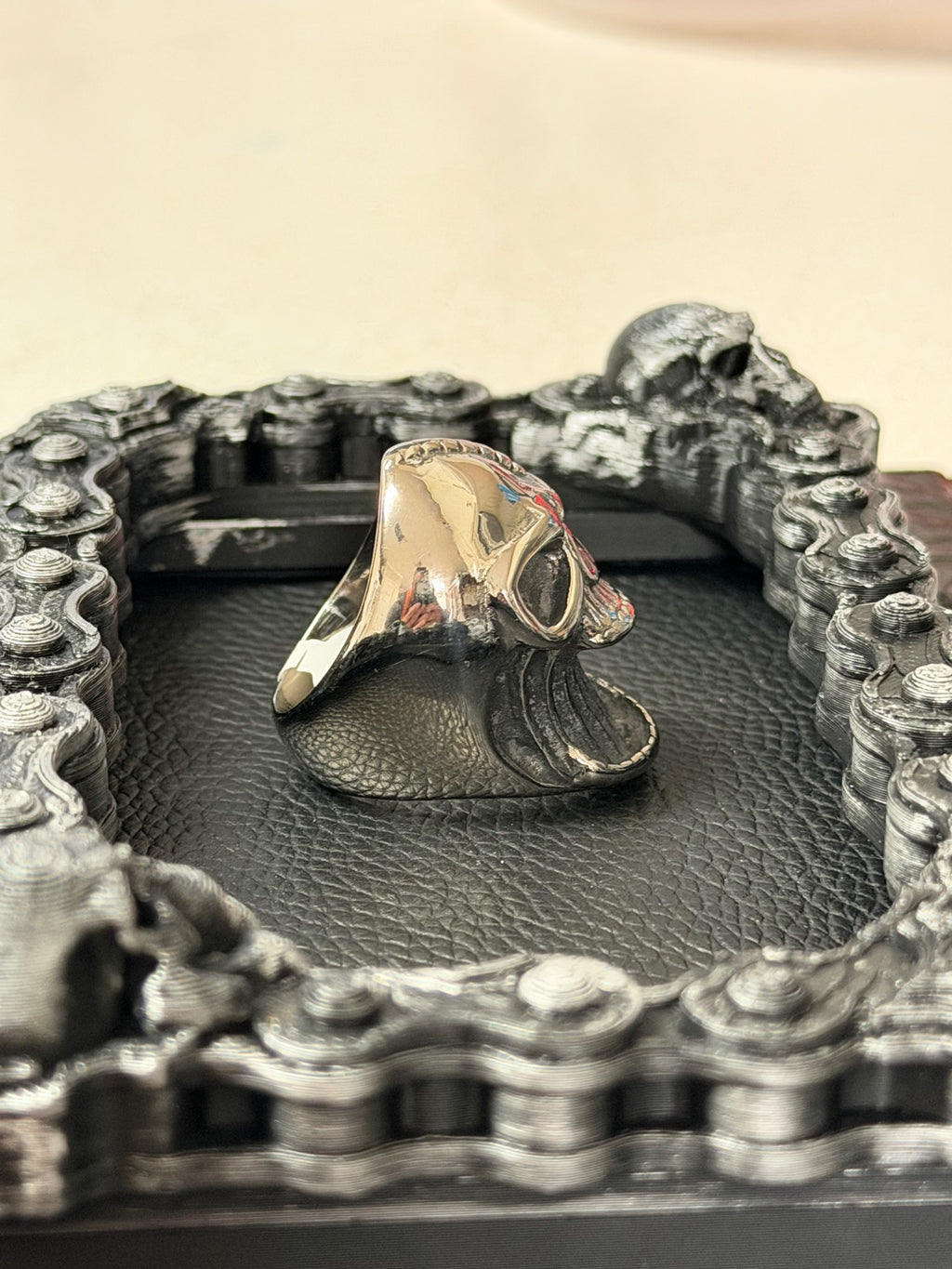 Ribbed Jaw Skull Ring Size 10